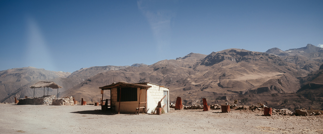 Refreshment stand on the side of the road