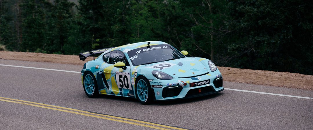 2019 Porsche 718 Cayman GT4 Clubsport: Kathryn Mead